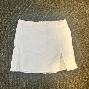 Aritzia White Skirt